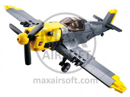 Sluban WWII German Fighter B0692